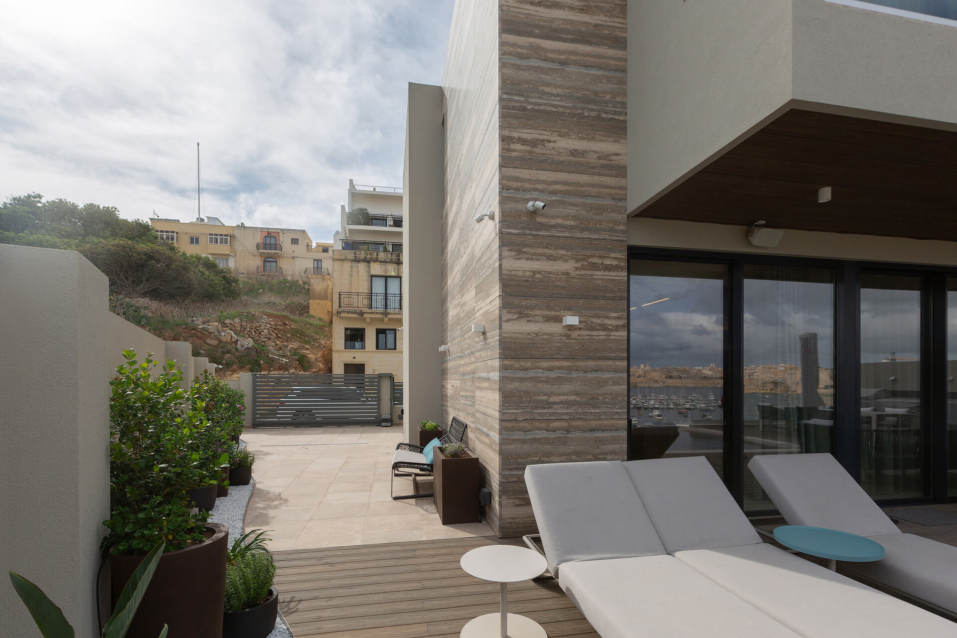 005 halmannvella travertine silver