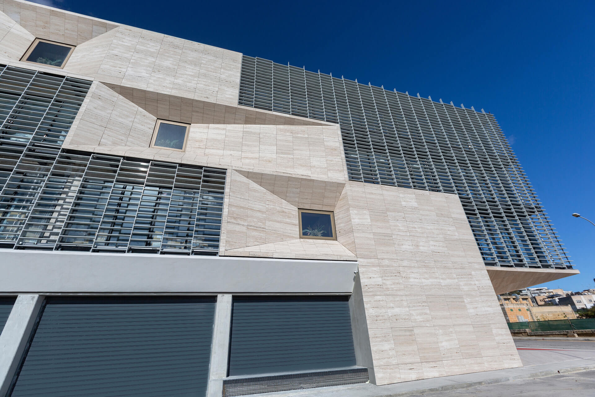 02SterlingHQ-halmannvella-cladding